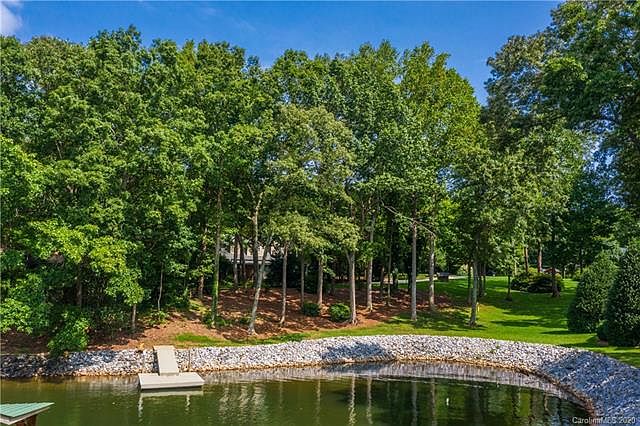 1st image of 4565 Welborn Dr