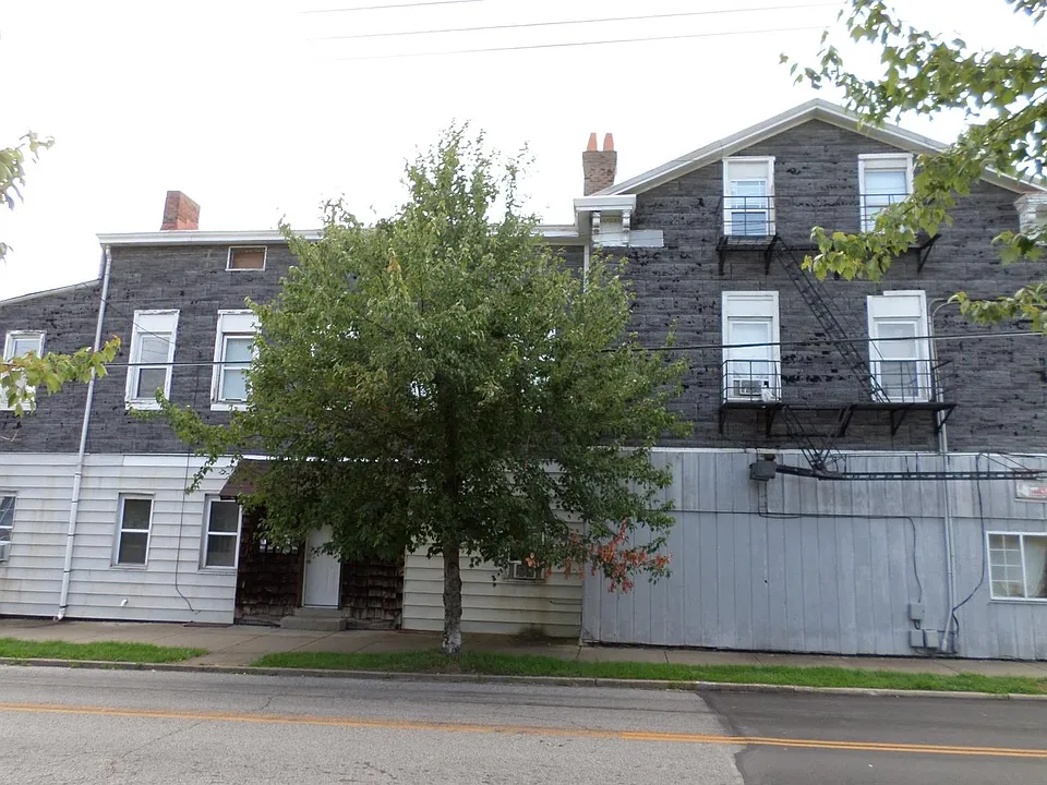 Building Photo 3