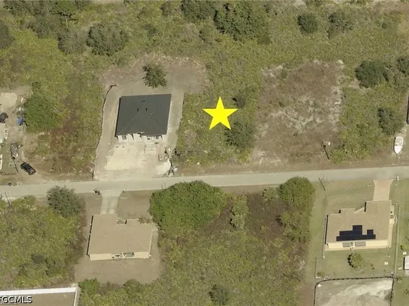 2708 65th St W, Lehigh Acres, FL 33971