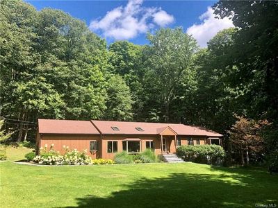 72 Mexico Ln, Mahopac, NY, 10541