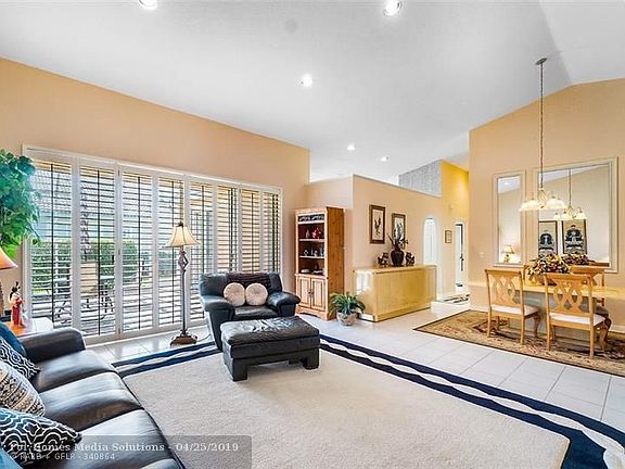 5th image of 23341 Torre Cir