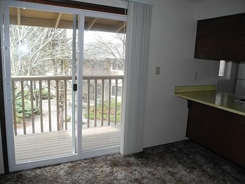 2nd image of 101 SE Ely St APT D202