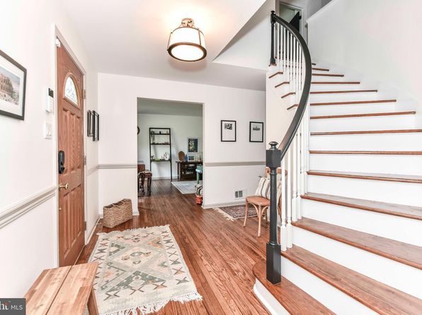 11397 Bantry Ter, Fairfax, VA 22030