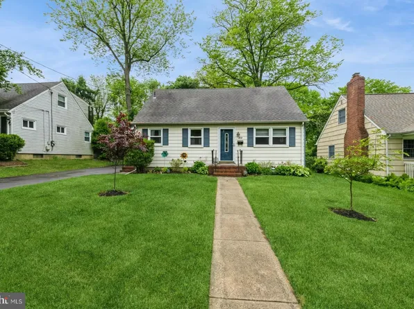 212 Greeley St, Hightstown, NJ 08520