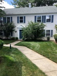 533 N Terry Ln, Monroe Township, NJ, 08831