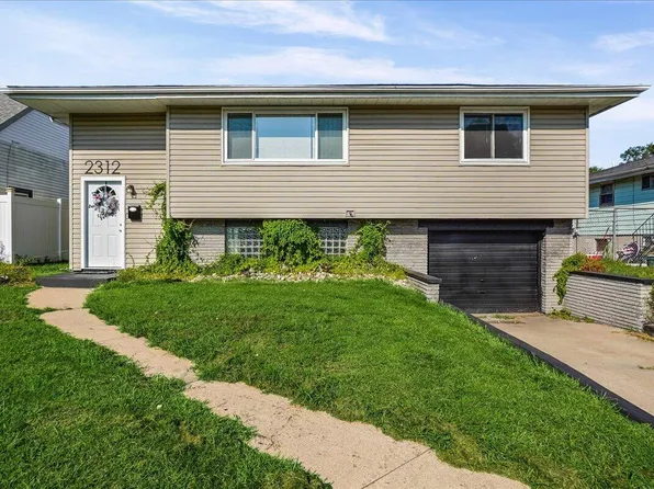 2312 Jennings St, Gary, IN 46404