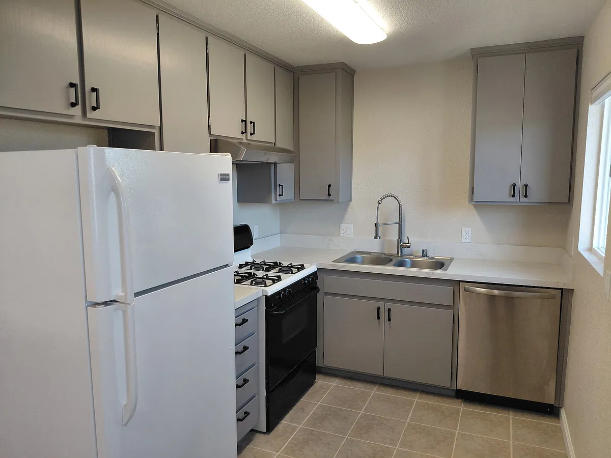 Building Photo - 4029 Hoen Ave #4029