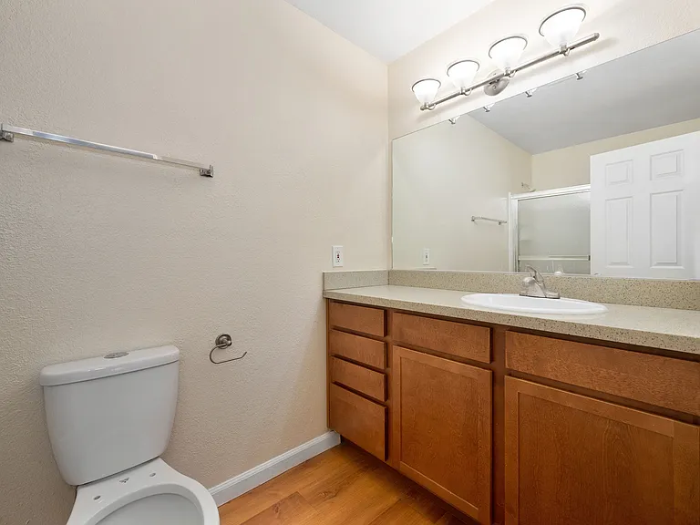Rollingwood Condominium Rentals — Photo 45