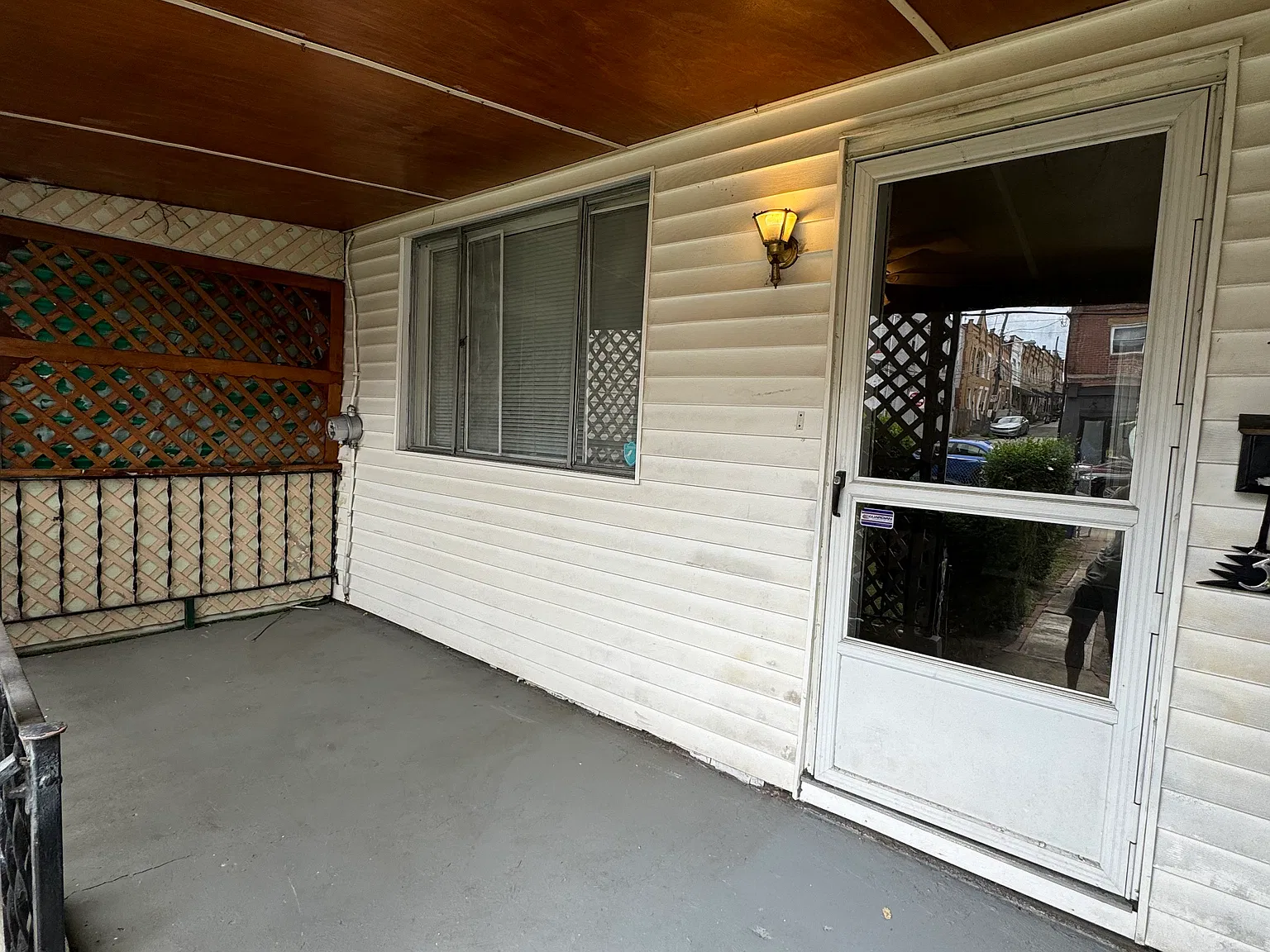 3303 Ward St — Photo 2