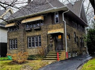 2123 Stillman Rd, Cleveland Heights, OH 44118