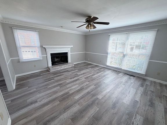 3rd image of 9073 Carroll Manor Dr