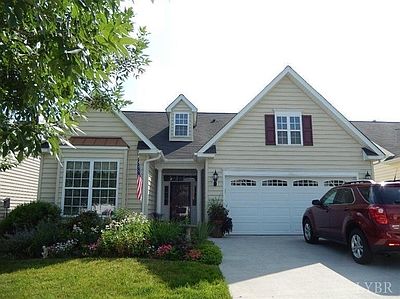 1st image of 102 Bexley Dr