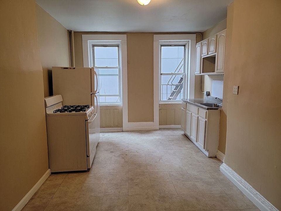 1st image of 17 Humboldt St #3LL