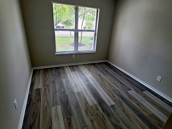 4th image of 29 Grand Junction Blvd