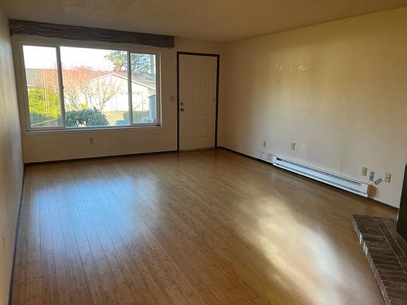 4th image of 2810 65th Avenue Ct NW #2810