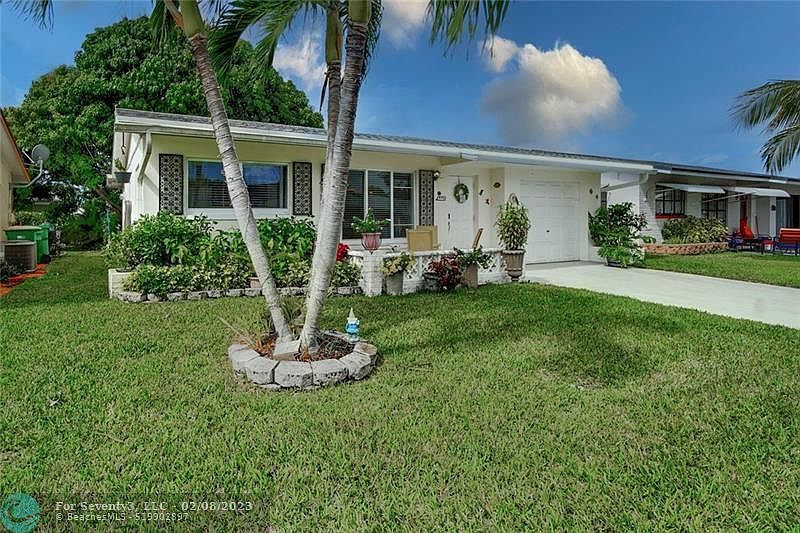 1st image of 4903 NW 45th Ave