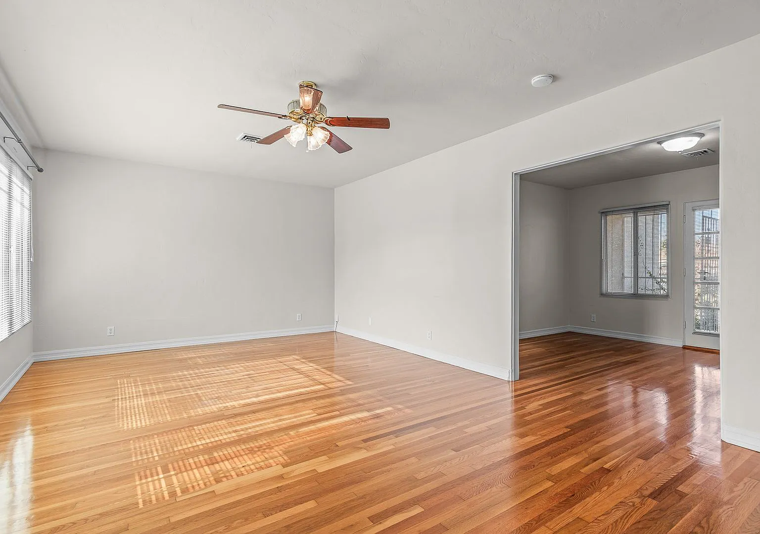3BR Home with Large Backyard Near SDSU — Photo 4