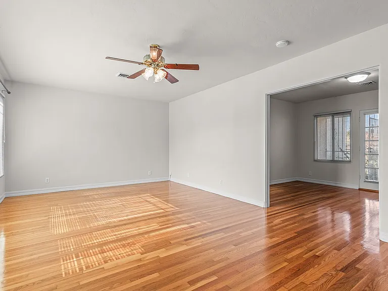 4734 College Ave — Photo 4