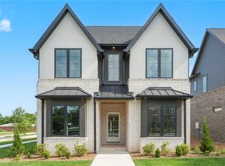 722 W Central Ave, Bentonville, AR 72712