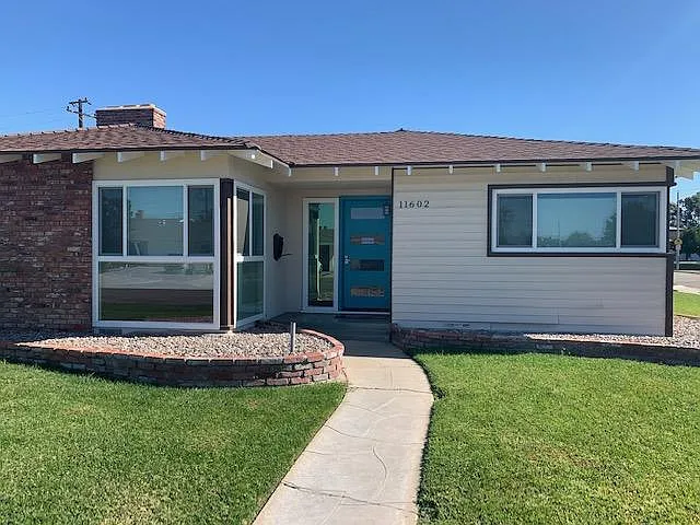11602 Garden Dr — Photo 34