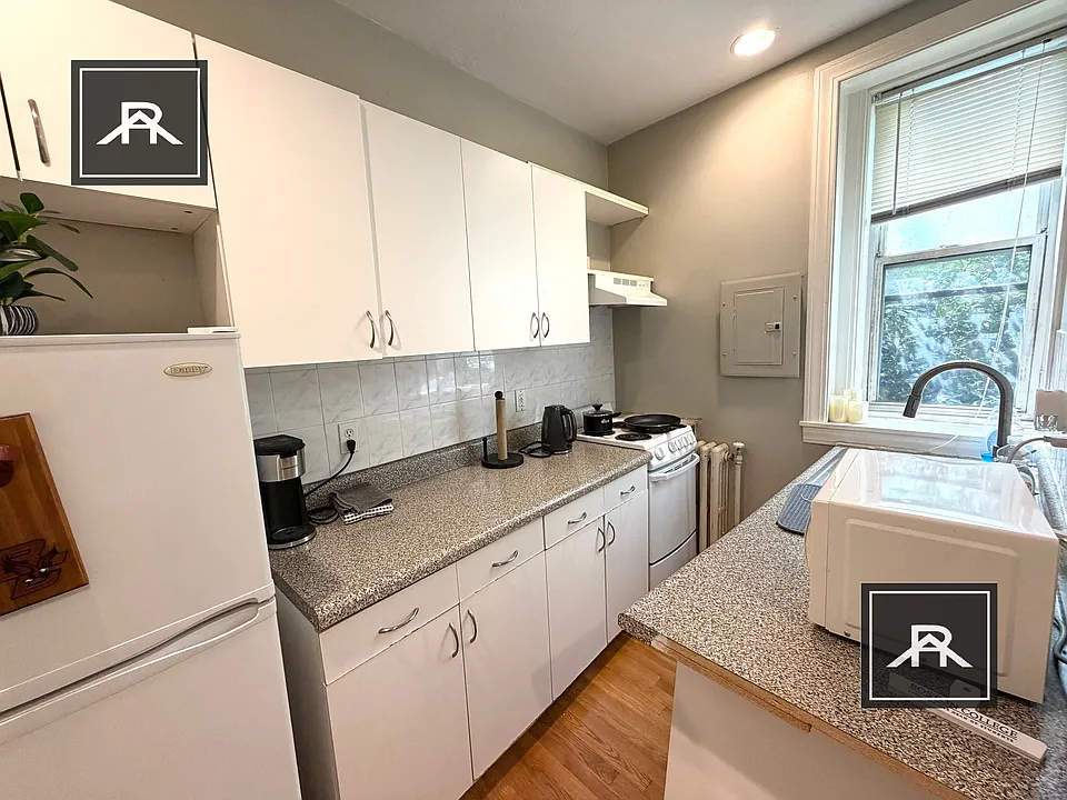 2003 Commonwealth Ave #1