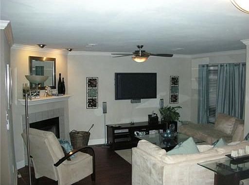 4th image of 1501 N Woodlawn Ave