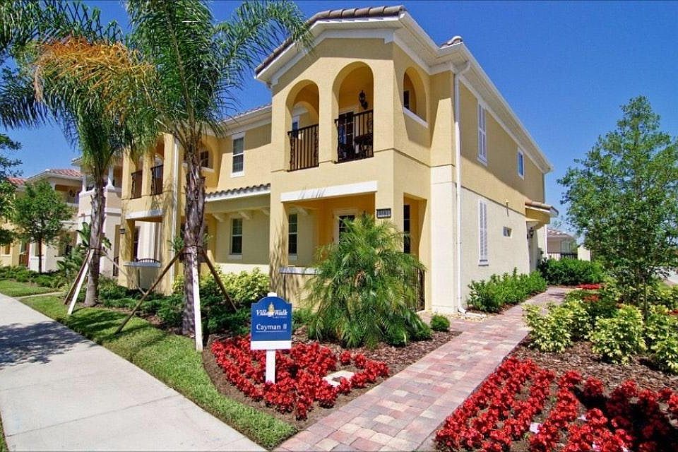 1st image of 12040 Lorenza Ln