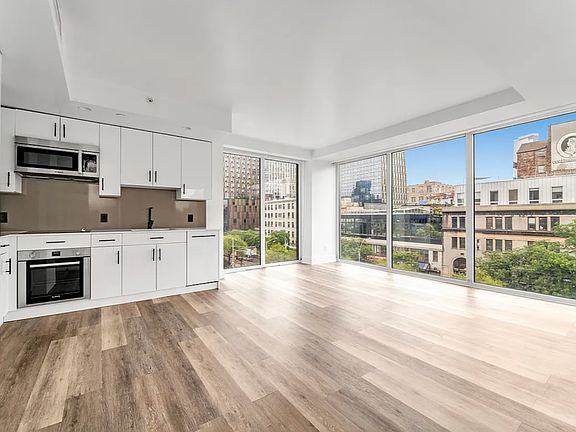 4th image of 118 Orchard St #6C