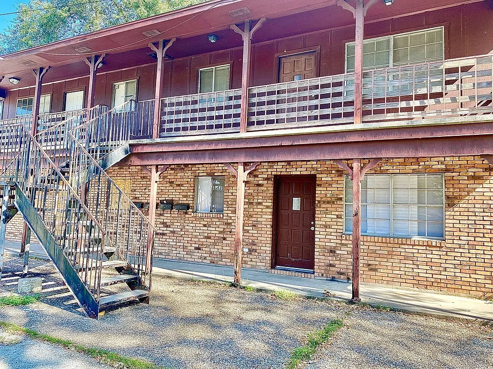 Lambda Apartments