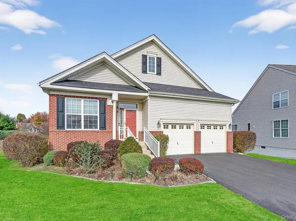 24 Juniper Circle, Middletown, NY 10940
