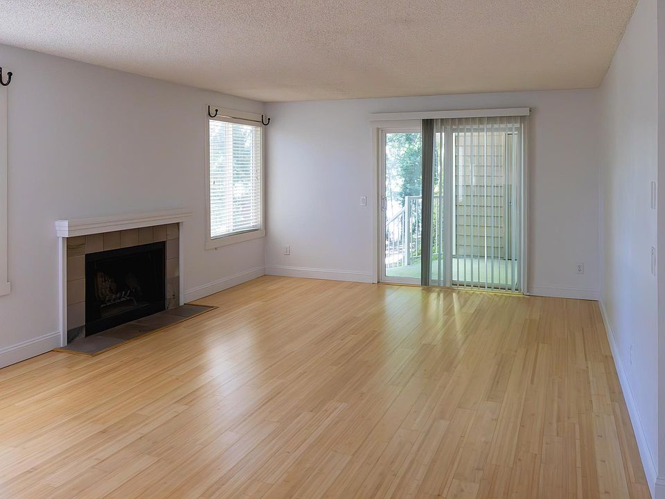 1st image of 15238 SE 43rd Ct APT E102