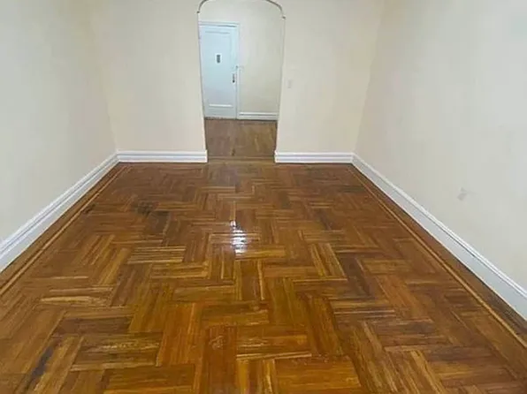 2157 Wallace Avenue image 7 of 11