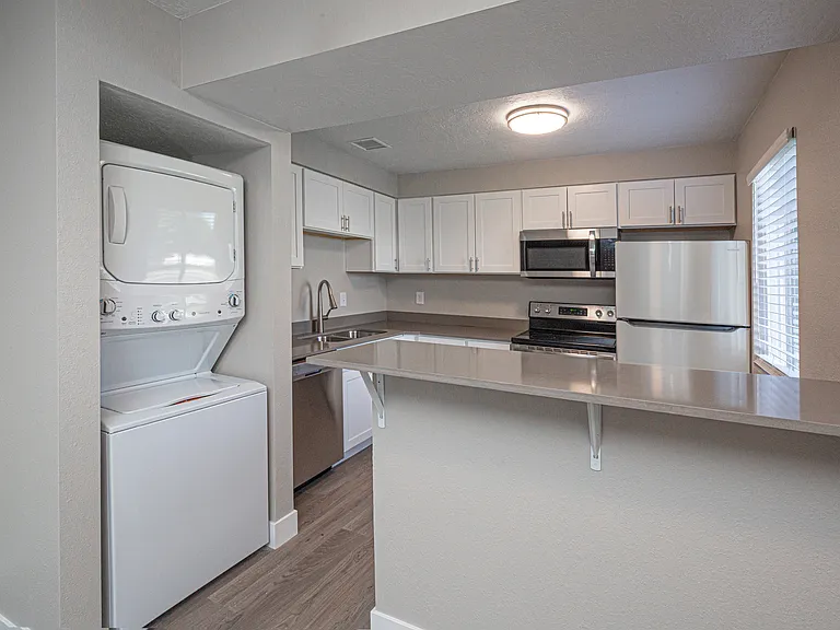 Enclave at Redwood — Photo 19