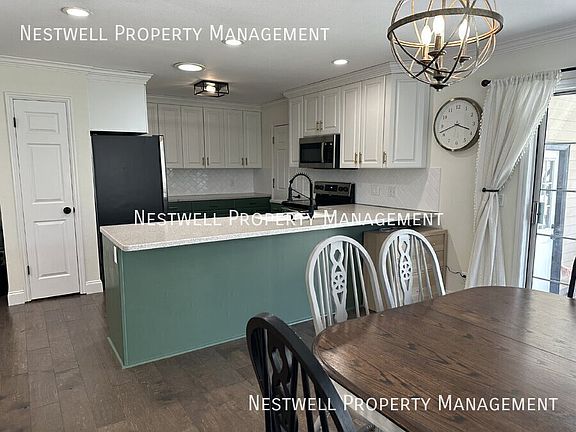 4th image of 1236 E Cedar Ridge Rd
