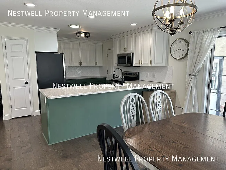 1236 E Cedar Ridge Rd — Photo 4