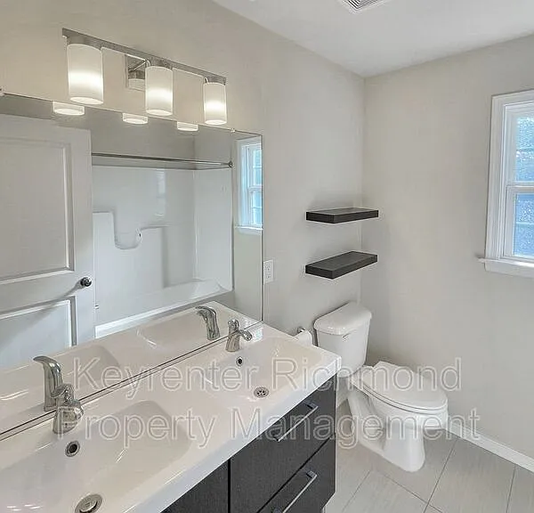 406 Bridge Creek Ct — Photo 15