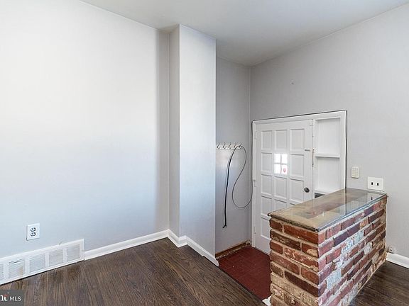 3rd image of 12707 Minden Rd