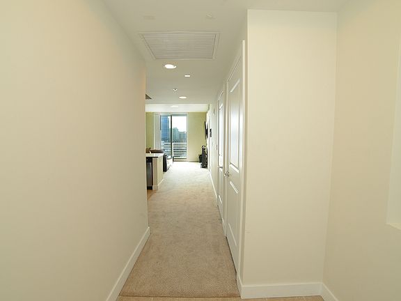 4th image of 315 NE 3rd Ave APT 1605