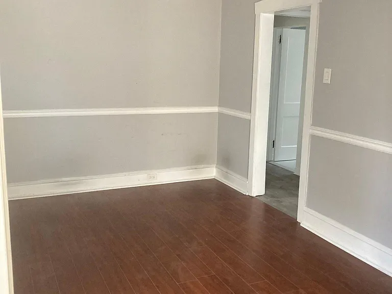 123 E Franklin Ave #1 — Photo 6