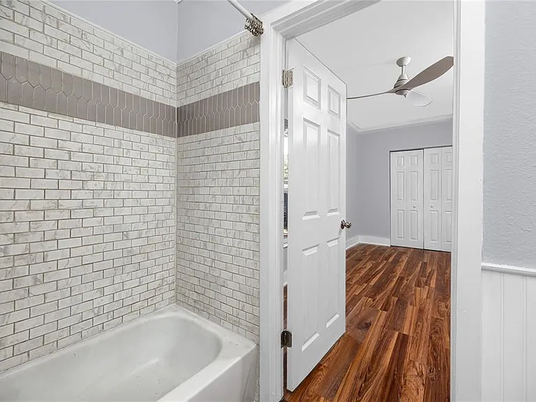 1763 Preston St S — Photo 24