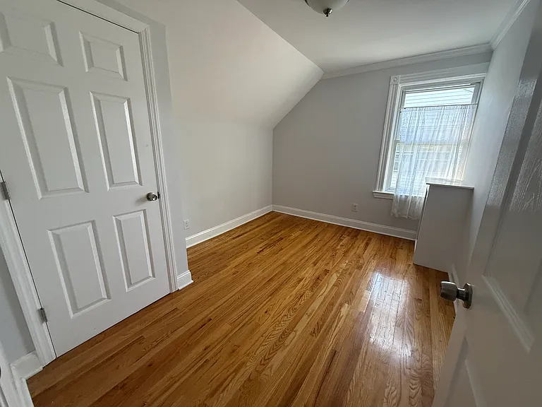 905 Grand Ave #4 — Photo 14