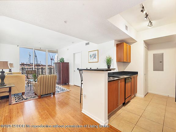 2nd image of 1551 N Flagler Dr APT 903