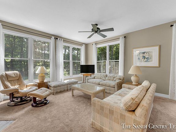 5th image of 15125 Evergreen Trl
