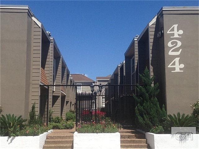 1st image of 424 15th St APT 109