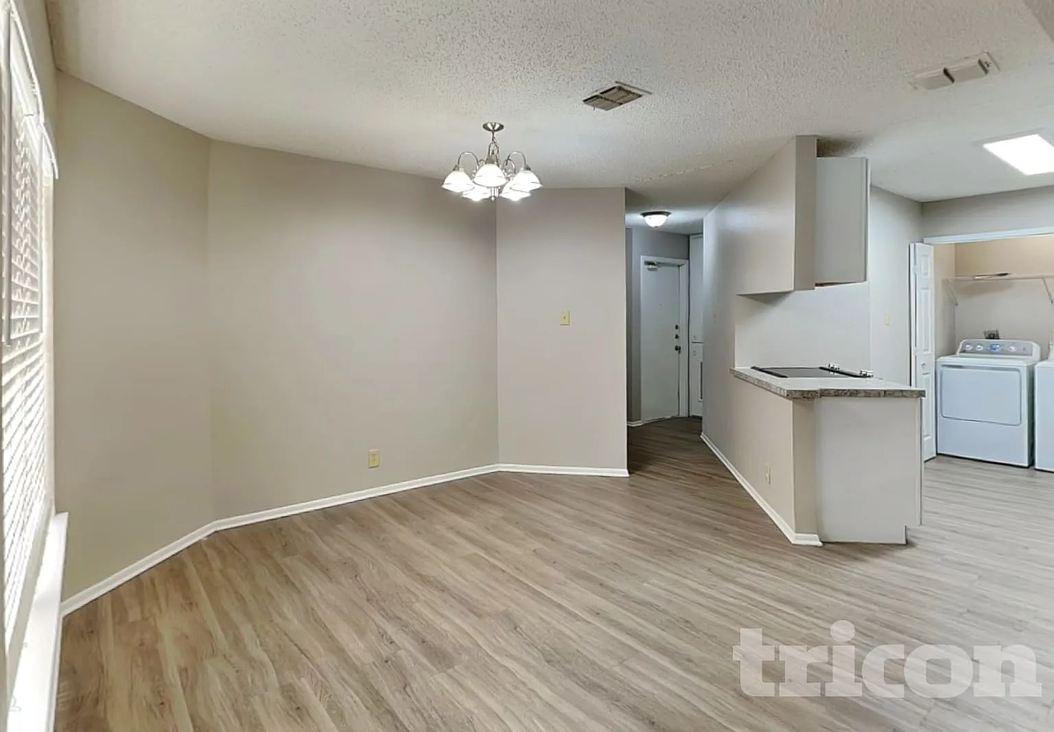 14250 Clover Hl San Antonio TX — Photo 4