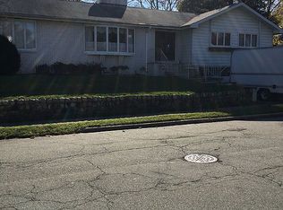 40-14 Tierney Pl, Fair Lawn, NJ 07410