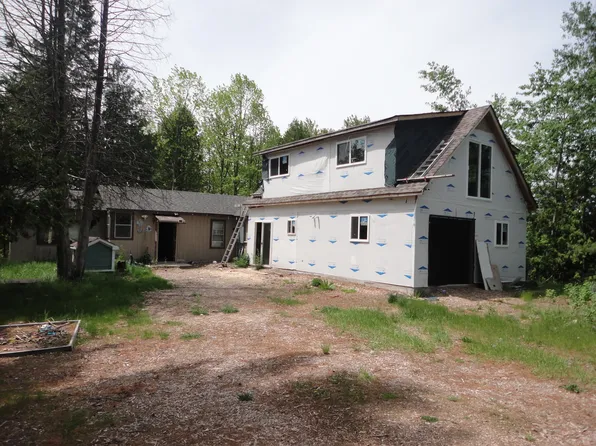 12599 Potter Rd, Bear Lake, MI 49614