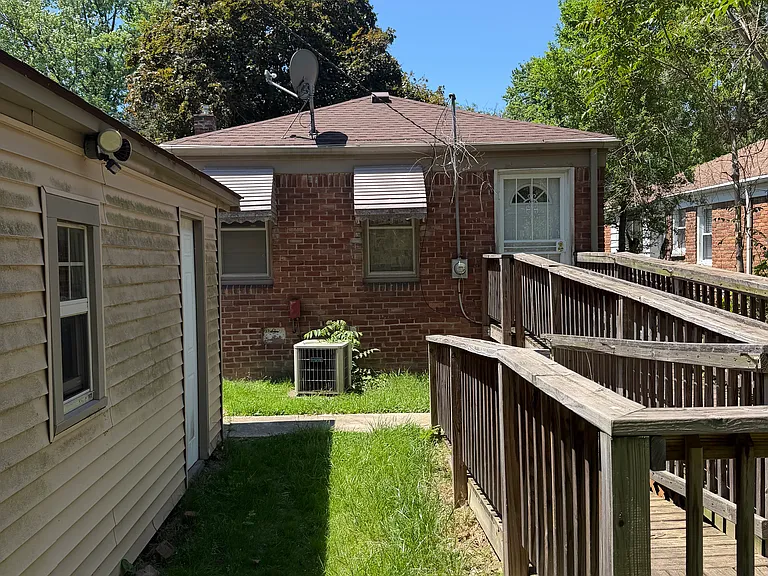 12908 Grayfield St — Photo 5