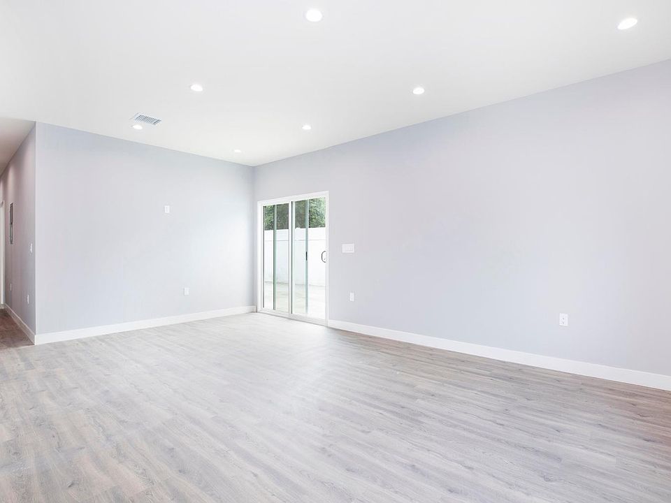 1st image of 6838 Shoshone Ave