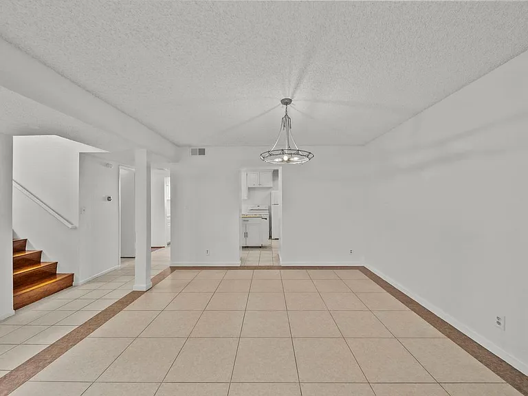 22647 Margarita Dr — Photo 8